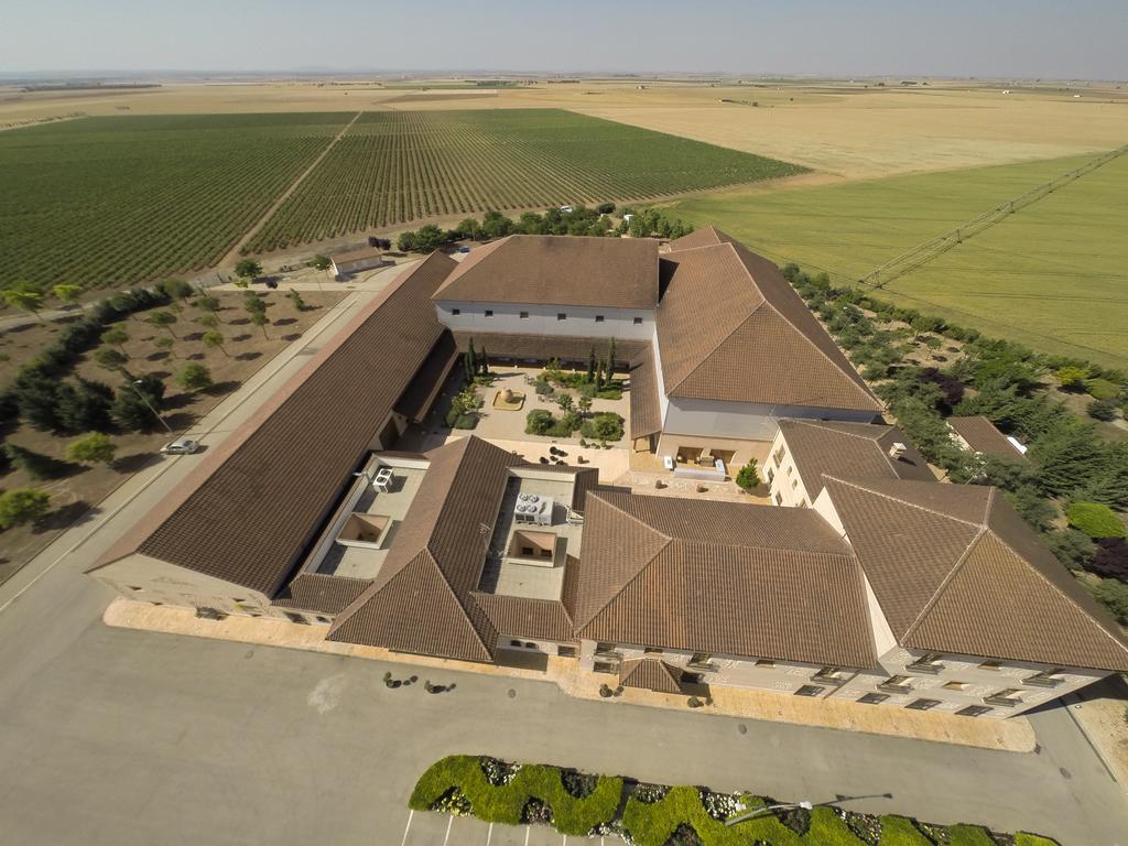Bodegas Hacienda Albae Argamasilla de Alba Exterior foto
