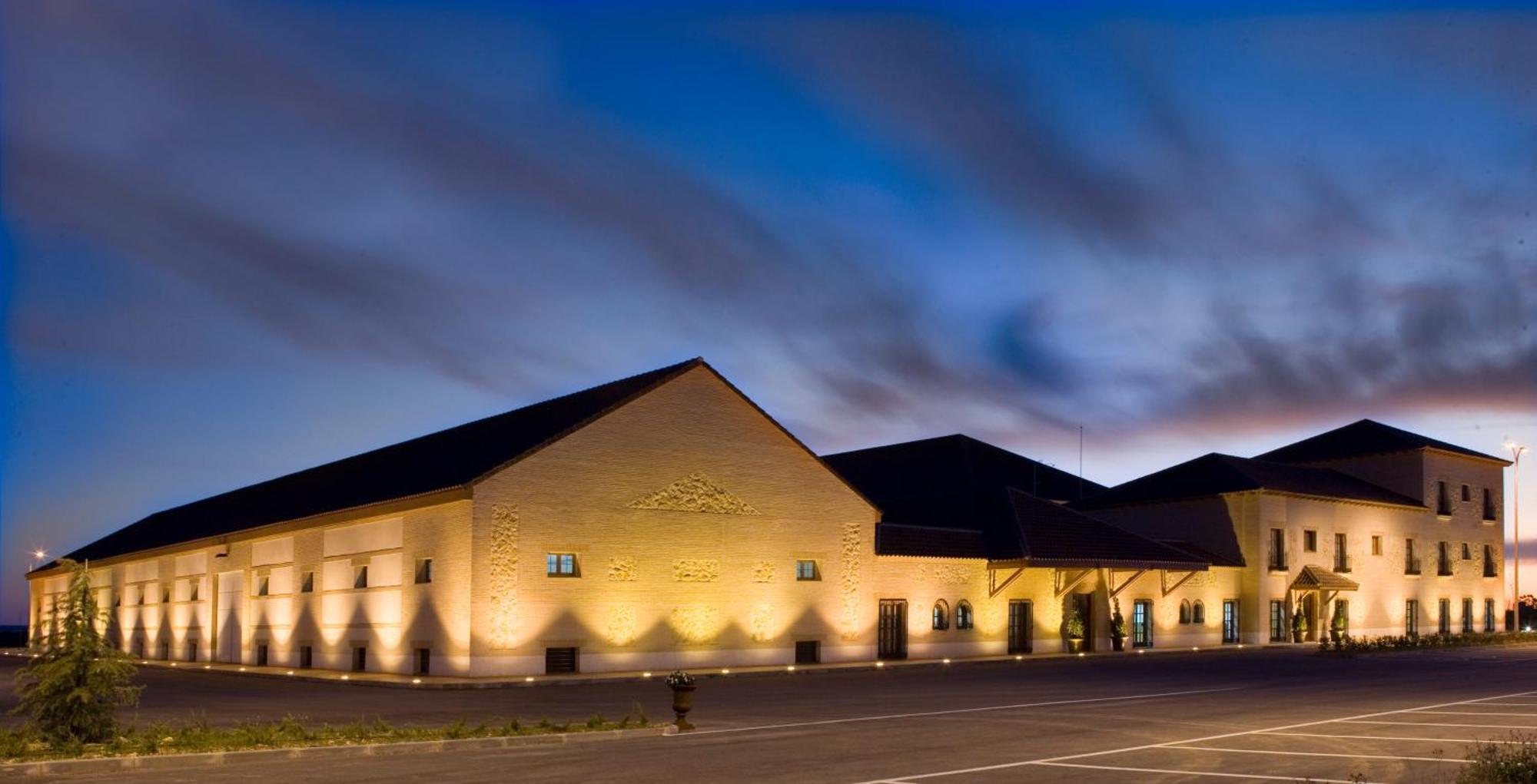 Bodegas Hacienda Albae Argamasilla de Alba Exterior foto